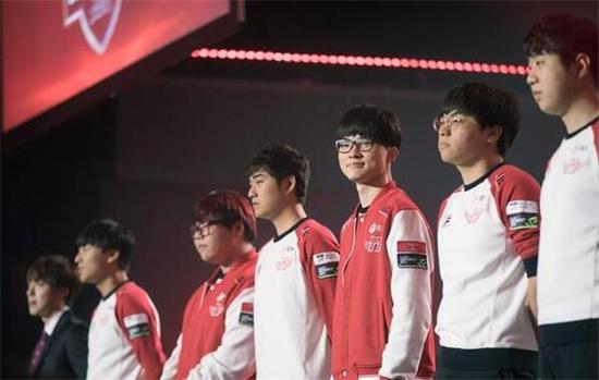 令参赛选手 令参赛选手